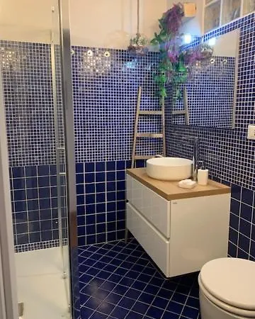 Apartment House *
